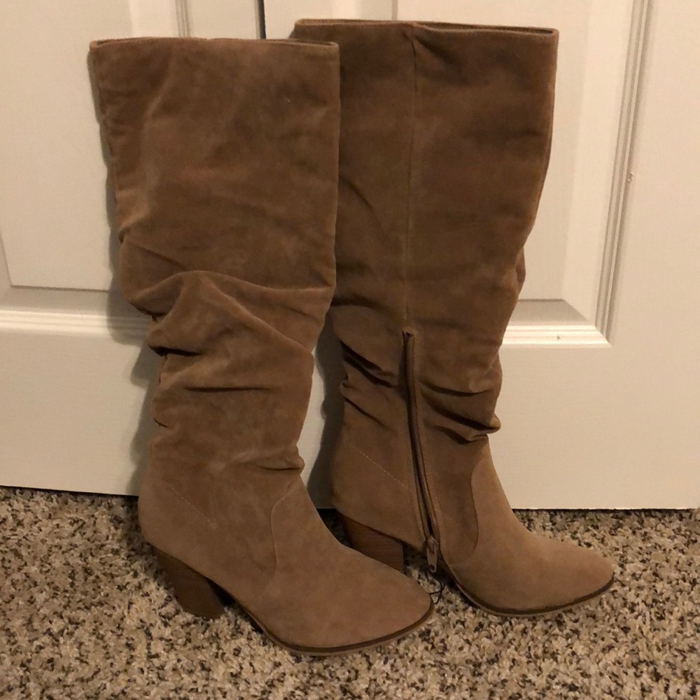Universal Thread Boots